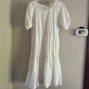 White Everlane Maxi Dress size 6 / medium